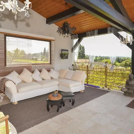 Three-bedroom Holiday With A Fireplace 07 Visan